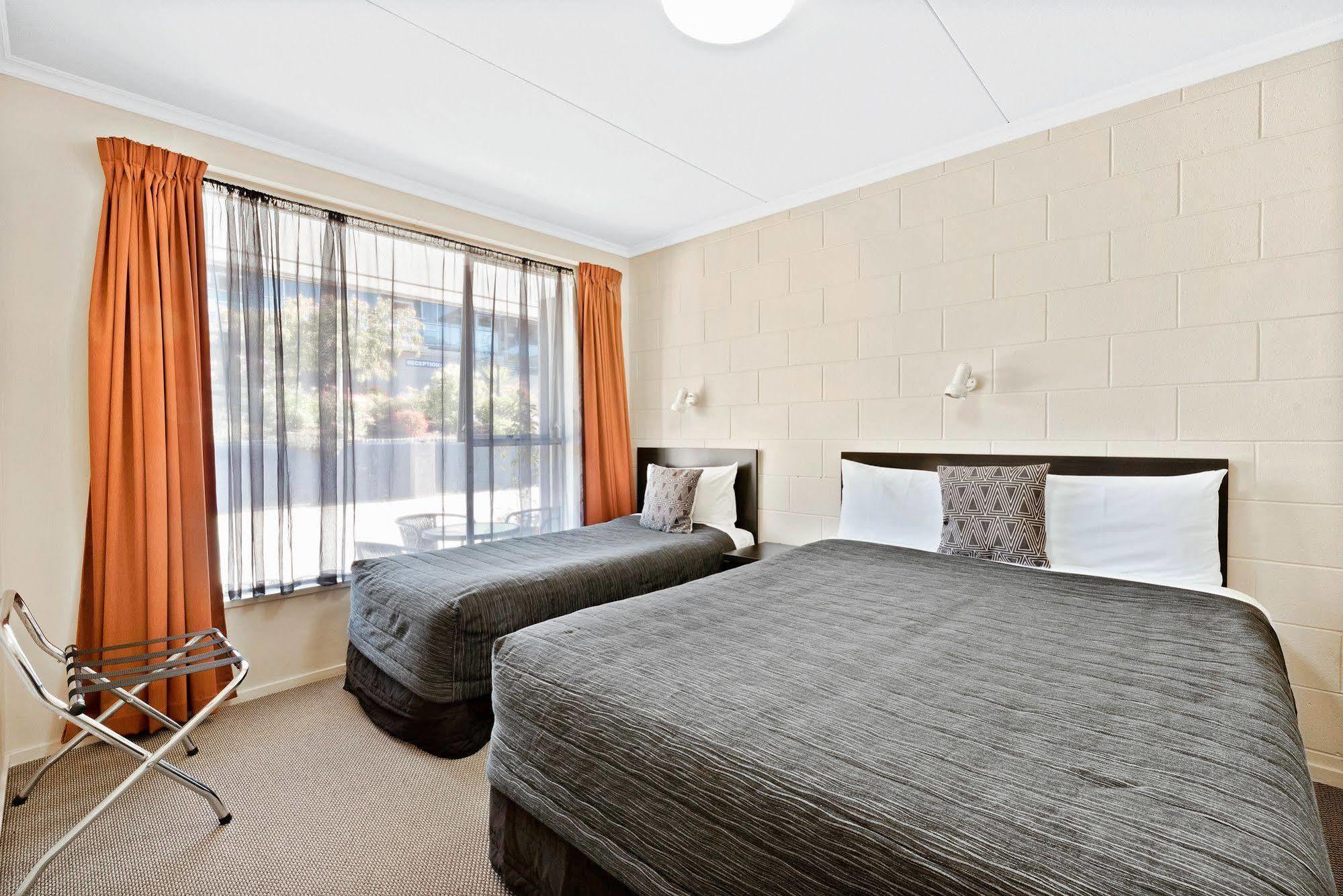 Central Gateway Motel Cromwell Eksteriør billede